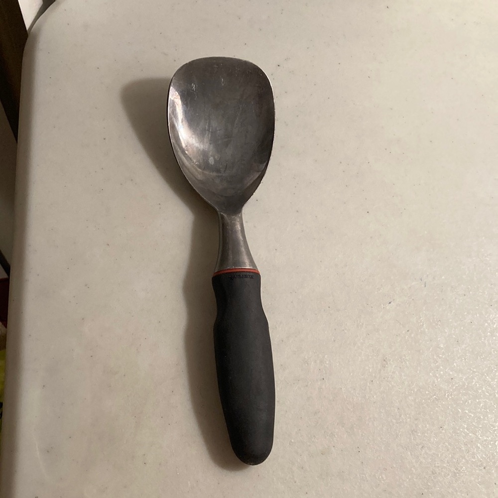 NorPro Flat Head Aluminum Ice Cream Spade with Grip EZ Rubber Handle